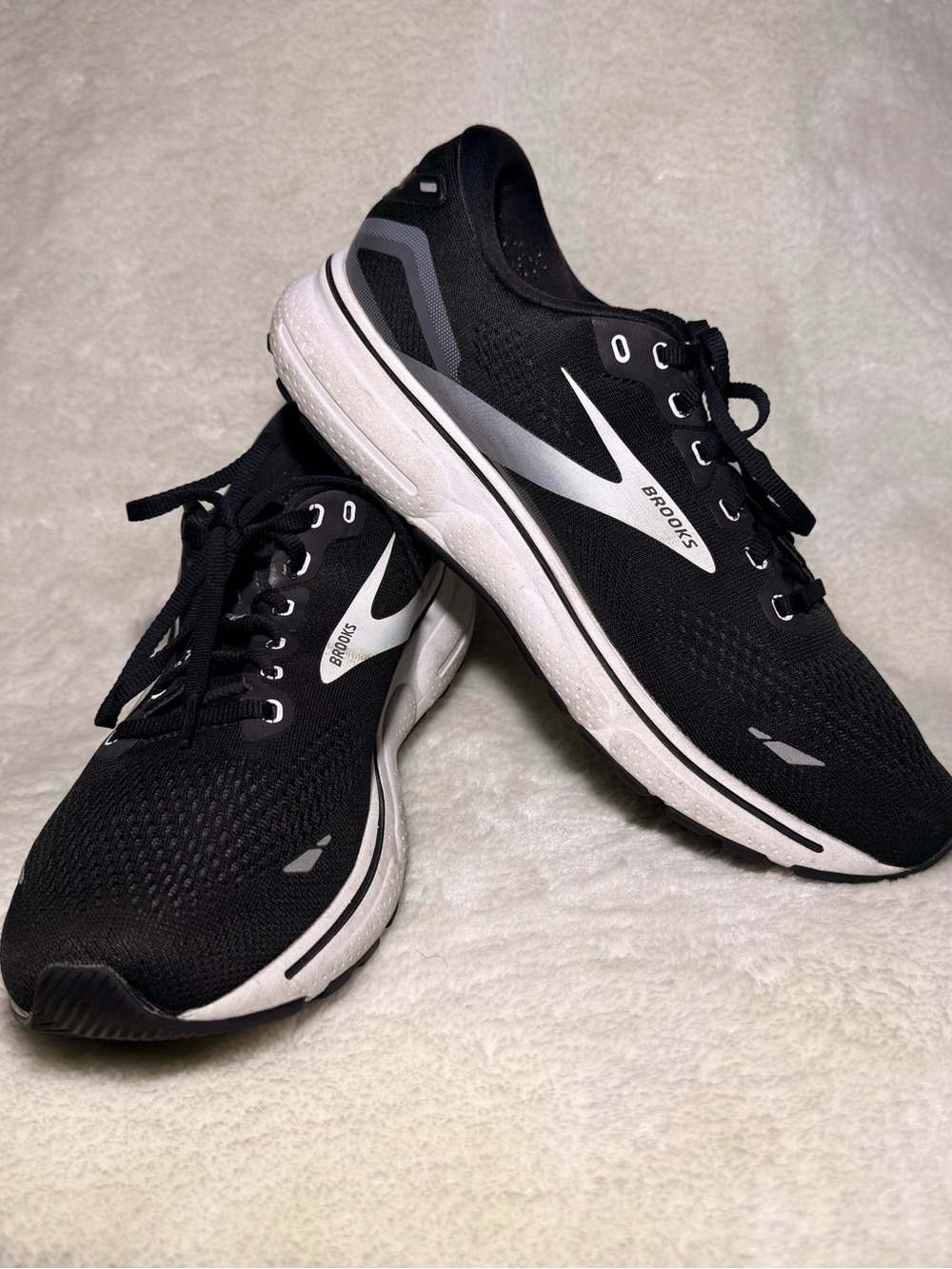 Brooks Ghost 15 Men's Running Shoes Black /White Cushion-1103931D012 Size 11.5 D